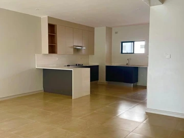 3 Bedroom Flat & Apartment