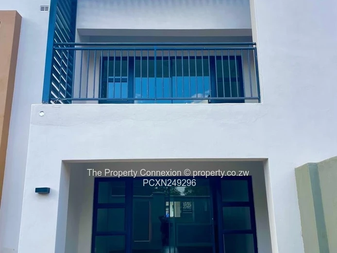 Fully Furnished Executive Bedsitter to Let – Highlands