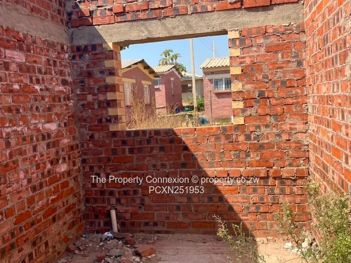 Prime Investment Opportunity: Complete Your Dream Home!