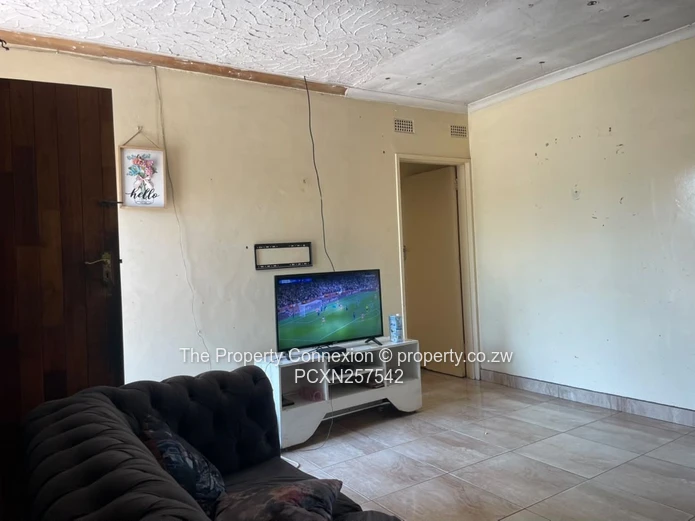 Excellent Investment Opportunity – 3-Bedroom Home In Houghton Park