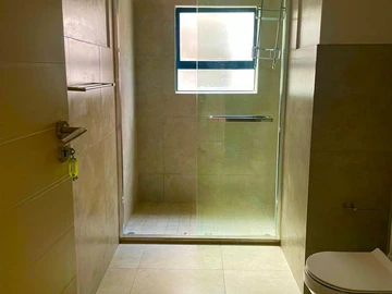 3 Bedroom Flat & Apartment