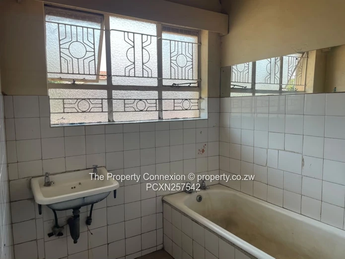 Excellent Investment Opportunity – 3-Bedroom Home In Houghton Park