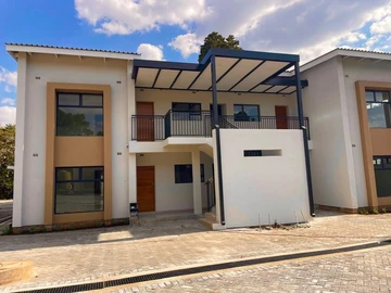 3 Bedroom Flat & Apartment